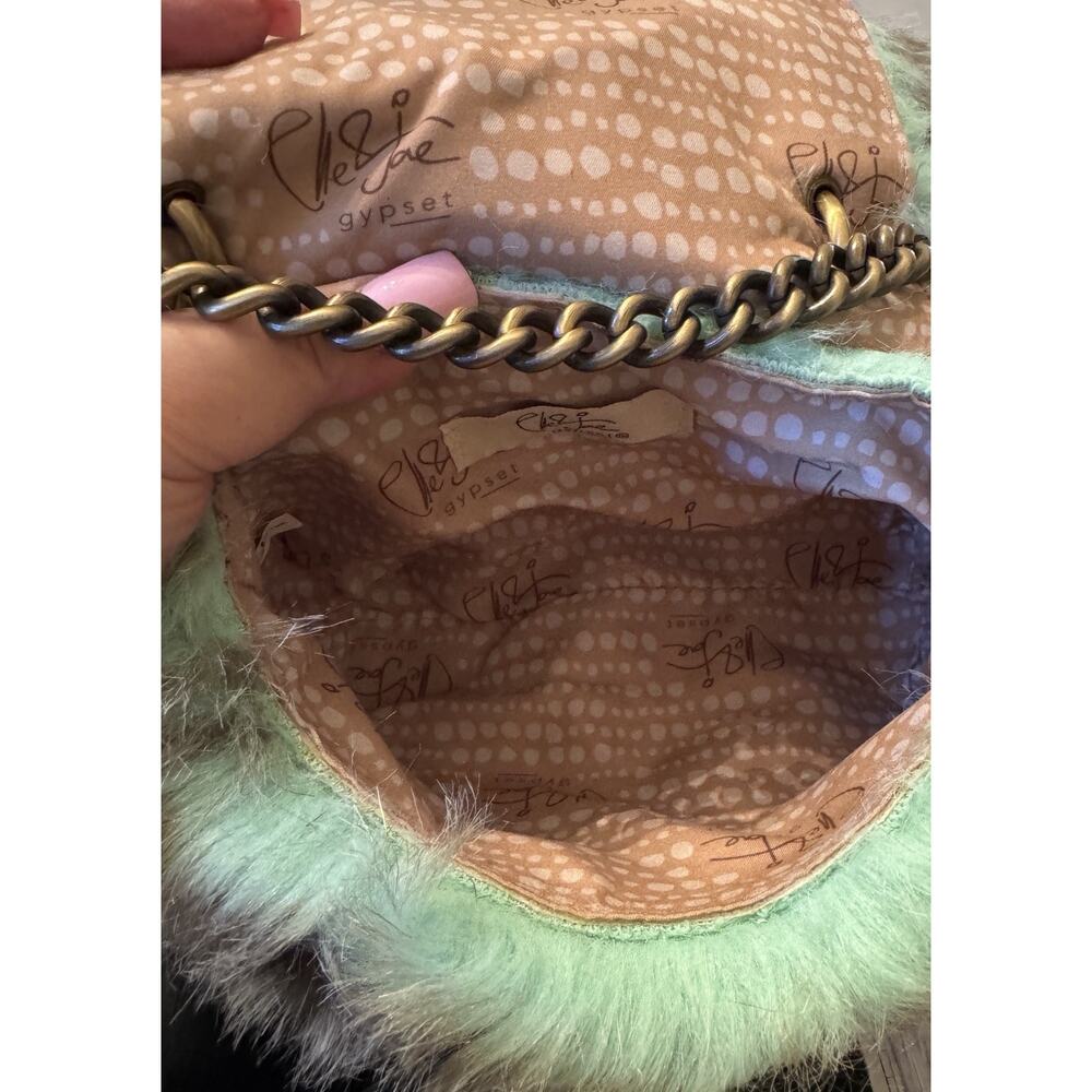 NWT Elle & Jae Gypset Faux Fur Flap Shoulder Bag - Picture 7 of 10